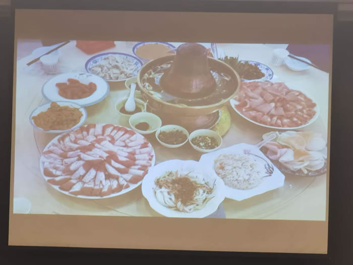 綿陽中旅行假日旅行社舉行胡楊林、南疆專列推薦會